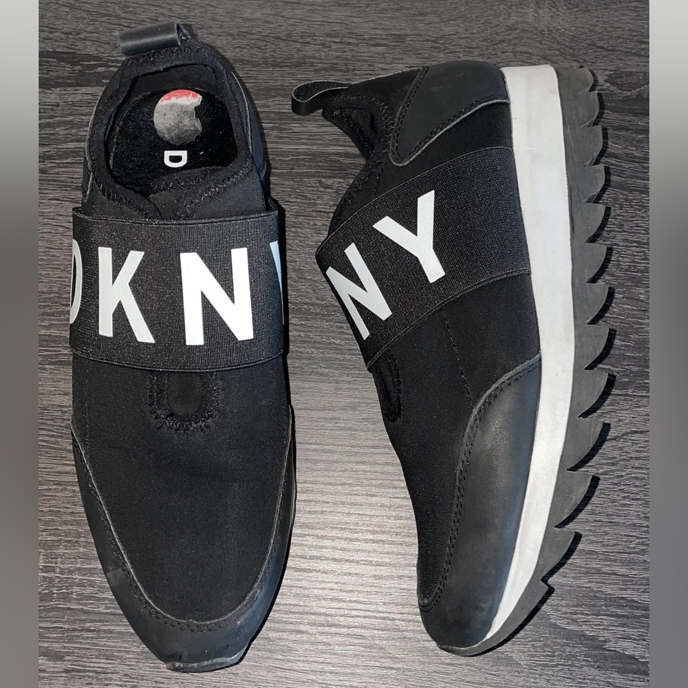 DKNY Women's Black Adelia Slip On Sneakers